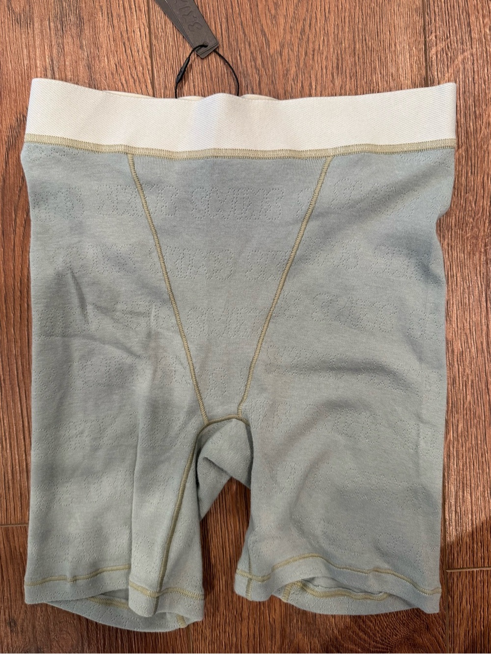 NEW: Skims XS boxer shorts